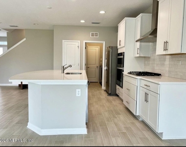 385 Brookgreen Way - Photo Thumbnail 4