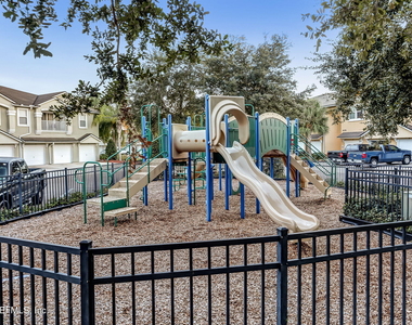 7055 Deer Lodge Circle - Photo Thumbnail 35