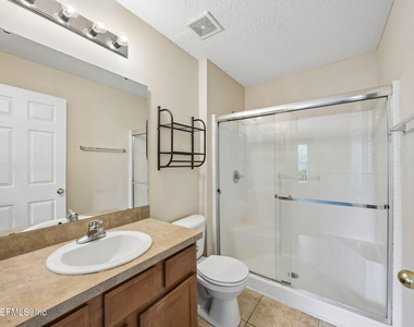 7055 Deer Lodge Circle - Photo Thumbnail 13