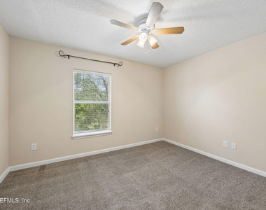 7055 Deer Lodge Circle - Photo Thumbnail 17