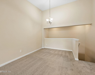 7055 Deer Lodge Circle - Photo Thumbnail 8