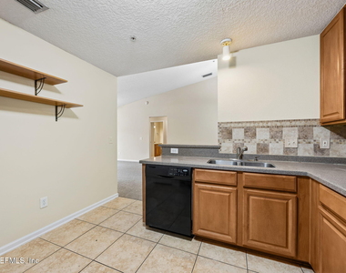7055 Deer Lodge Circle - Photo Thumbnail 6