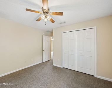 7055 Deer Lodge Circle - Photo Thumbnail 15