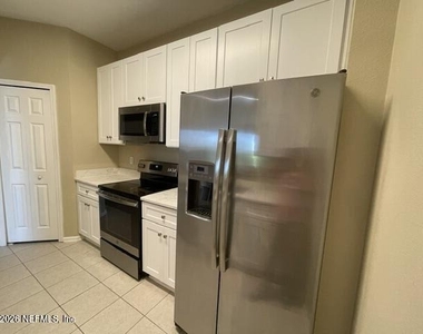7801 Point Meadows Drive - Photo Thumbnail 7