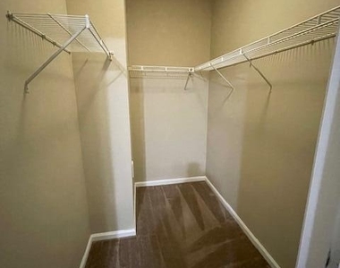 7801 Point Meadows Drive - Photo Thumbnail 4