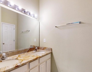 5881 Moonstone Court - Photo Thumbnail 5