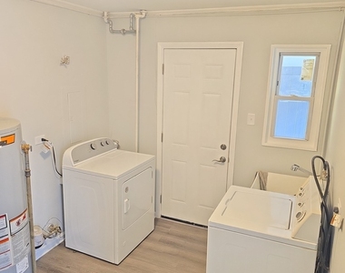 138 Algonquin Street - Photo Thumbnail 8