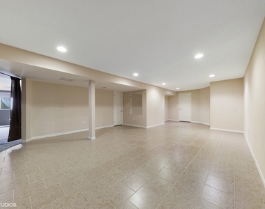 1908 N Evergreen Avenue - Photo Thumbnail 10