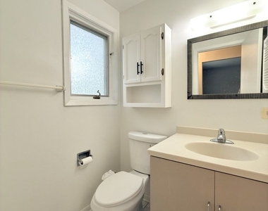7826 Dunham Road - Photo Thumbnail 20