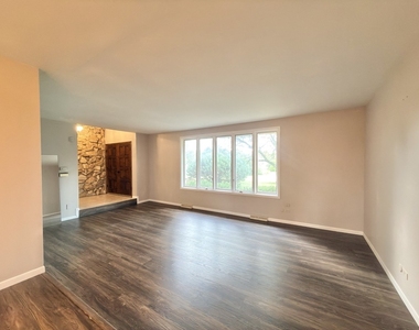 7826 Dunham Road - Photo Thumbnail 7