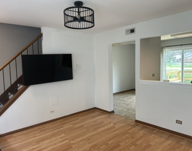 2732 Wilshire Court - Photo Thumbnail 4