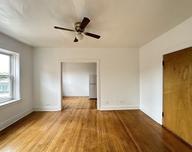 2432 N Linden Place - Photo Thumbnail 9