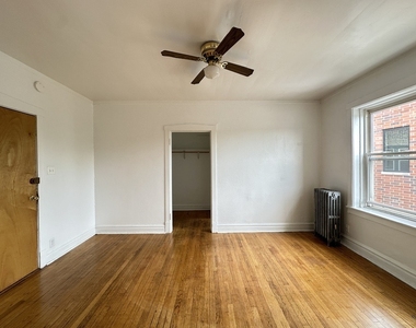 2432 N Linden Place - Photo Thumbnail 13