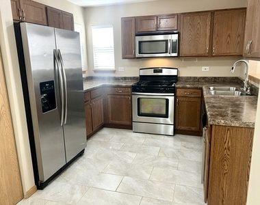 2213 Carpenter Avenue - Photo Thumbnail 8