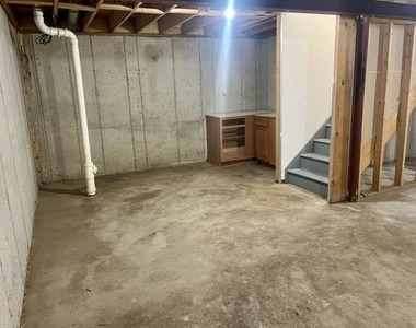 2213 Carpenter Avenue - Photo Thumbnail 13