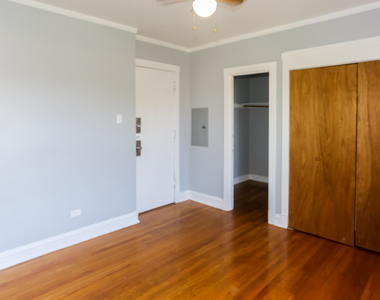 3263 W Wrightwood Avenue - Photo Thumbnail 7