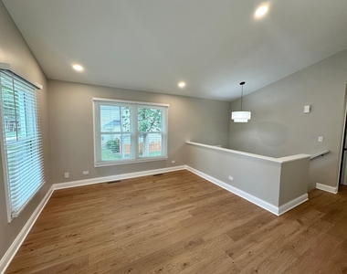 3816 Illinois Street - Photo Thumbnail 3
