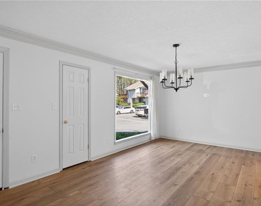 1 Fairway Drive - Photo Thumbnail 3
