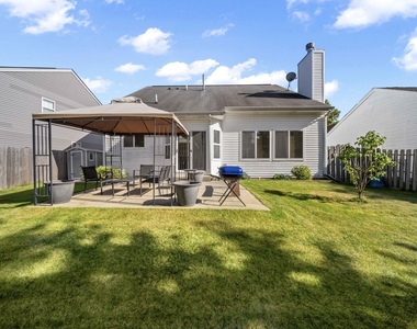 2521 Waterford Lane - Photo Thumbnail 17