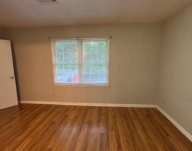 2345 Murell Road - Photo Thumbnail 11