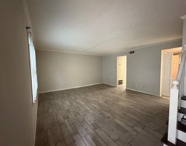 2345 Murell Road - Photo Thumbnail 2