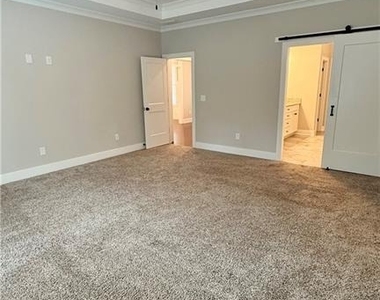 44 Sparkleberry Lane W - Photo Thumbnail 19