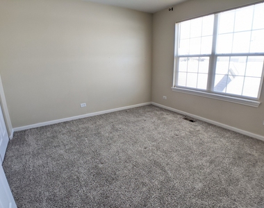 385 Bradbury Lane - Photo Thumbnail 14