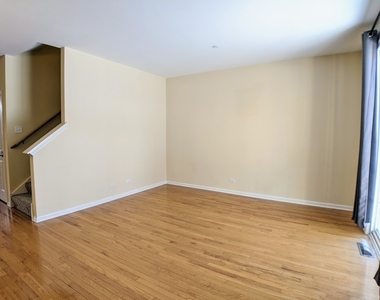 385 Bradbury Lane - Photo Thumbnail 3