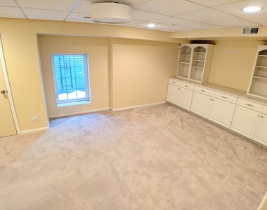 385 Bradbury Lane - Photo Thumbnail 17