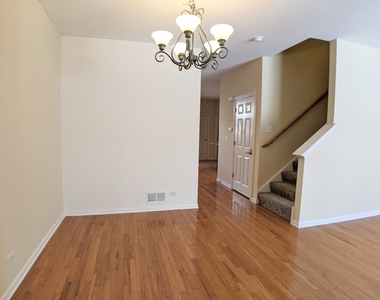 385 Bradbury Lane - Photo Thumbnail 4