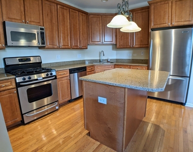 385 Bradbury Lane - Photo Thumbnail 8
