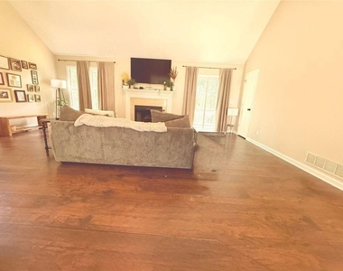 419 Etowah Valley Way - Photo Thumbnail 2