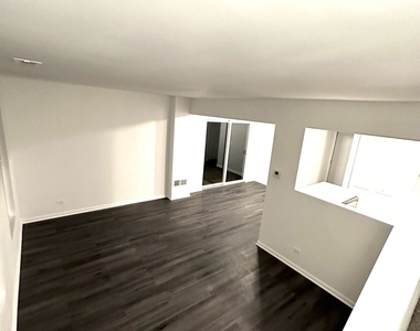 923 Four Seasons Boulevard - Photo Thumbnail 11