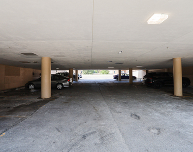 880 Lee Street - Photo Thumbnail 19