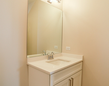 880 Lee Street - Photo Thumbnail 10