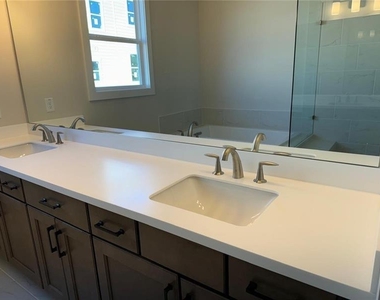 1218 Westshore Drive - Photo Thumbnail 22