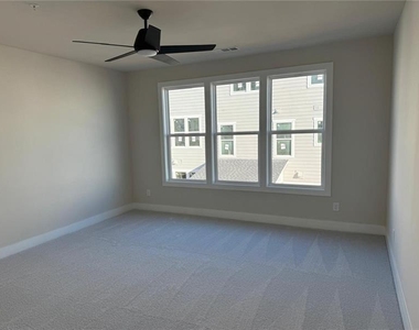 1218 Westshore Drive - Photo Thumbnail 12