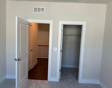 1218 Westshore Drive - Photo Thumbnail 26