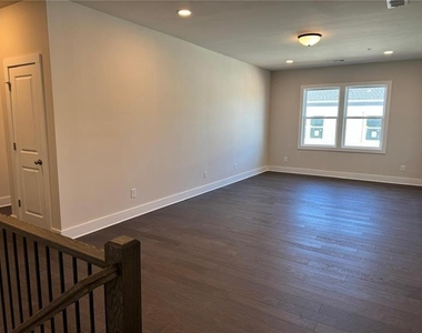 1218 Westshore Drive - Photo Thumbnail 27