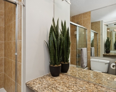 30 E Huron Street - Photo Thumbnail 28