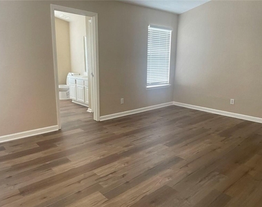 5092 Windsor Forrest Lane - Photo Thumbnail 16