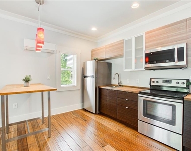 2058 Westwood Road Se - Photo Thumbnail 1