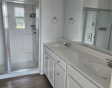 1757 Andrew Acres Lane - Photo Thumbnail 5
