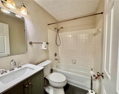 970 Sidney Marcus Boulevard Ne - Photo Thumbnail 13