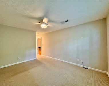 970 Sidney Marcus Boulevard Ne - Photo Thumbnail 6