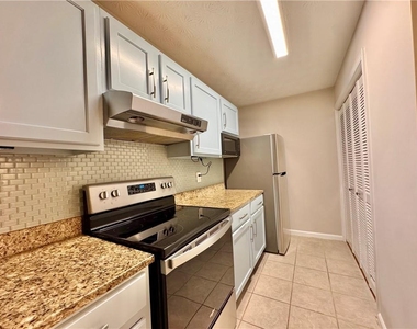 970 Sidney Marcus Boulevard Ne - Photo Thumbnail 15