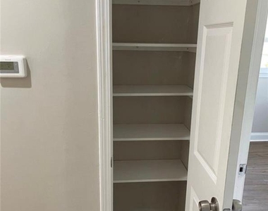 2463 Wayne Street Sw - Photo Thumbnail 10
