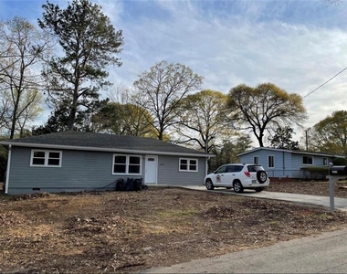 2463 Wayne Street Sw - Photo Thumbnail 1