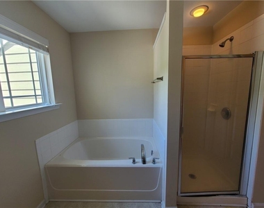 118 Wiley Parc Circle - Photo Thumbnail 16