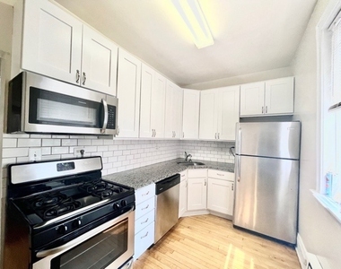 3917 N Southport Avenue - Photo Thumbnail 3